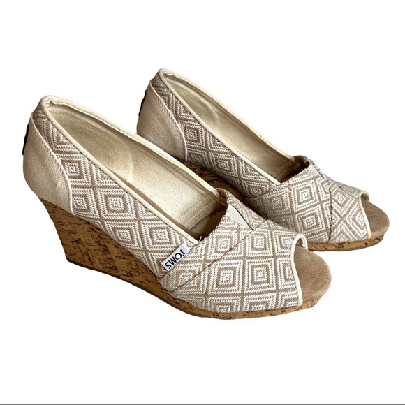 Toms Stella Beige Diamond Print Peep Toe Wedge Cork Heels - Picture 1 of 16